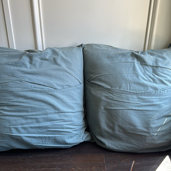 26x26 decorative pillow shams (insert not included) - Picture 4 of 4